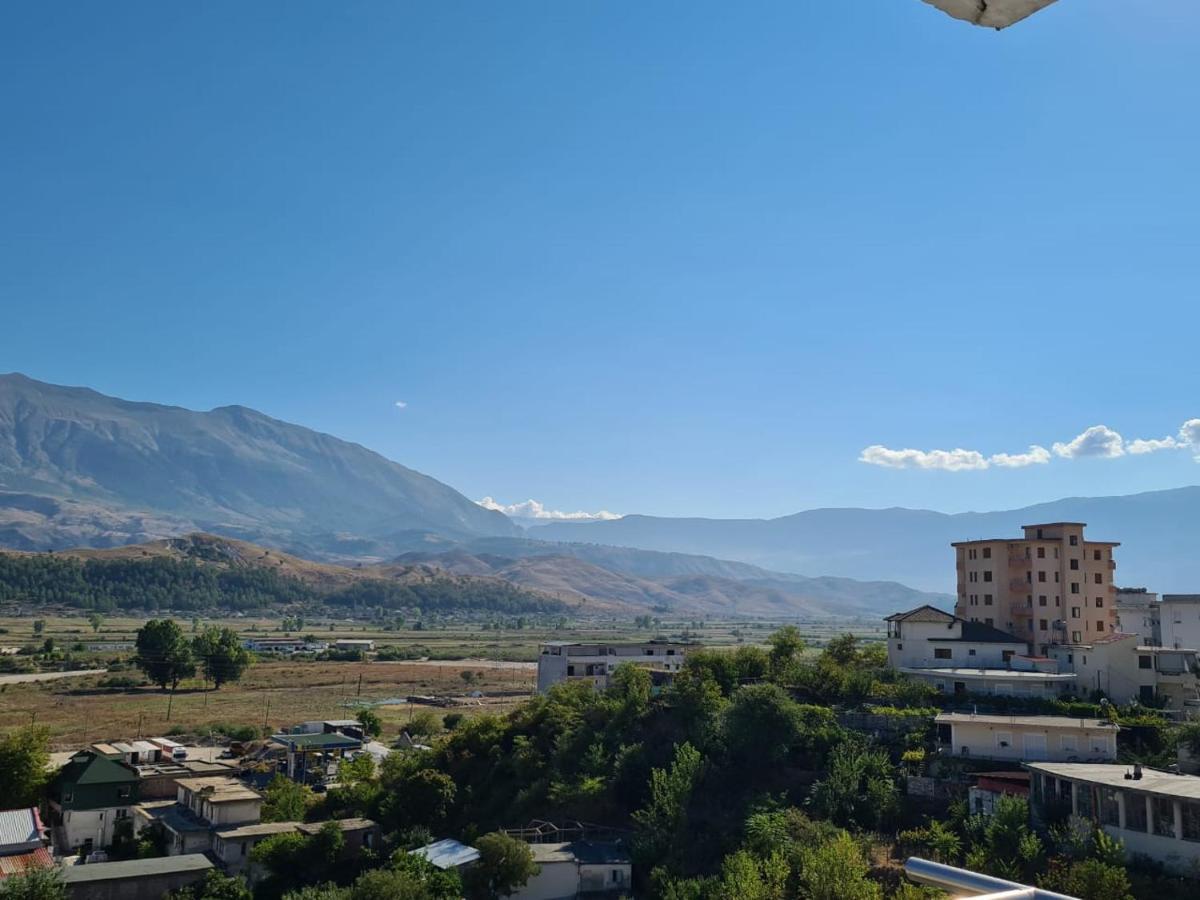 Ned'S Apartment Gjirokastër Exterior foto